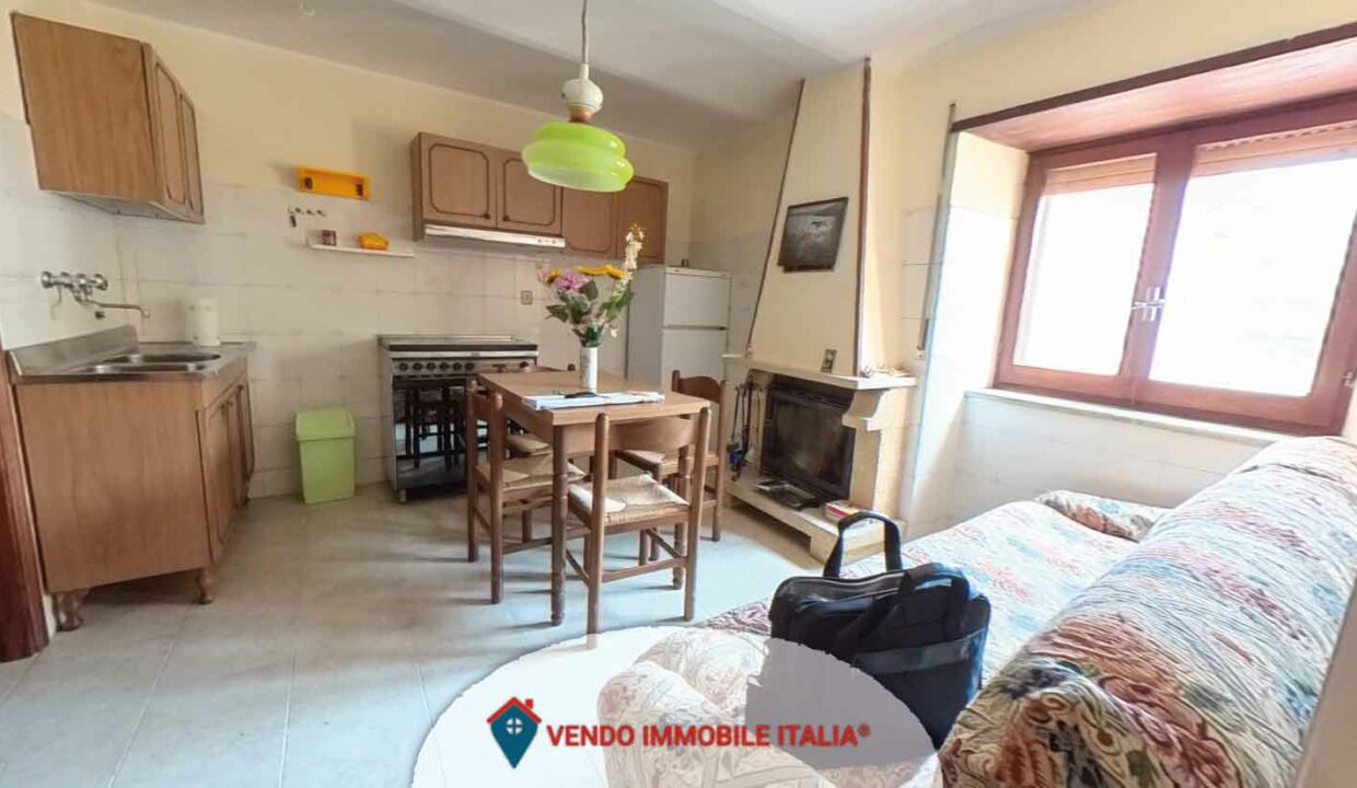 Appartamento-largo-capolitto-Tornimparte-AQ-21