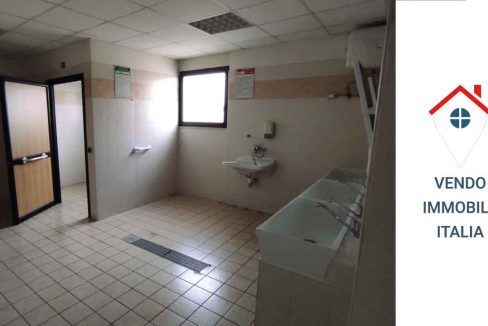 Locale-commerciale-via-piave-Latina-19