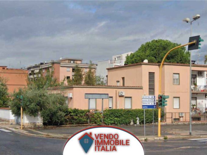 Locale commerciale 160mq via romagnoli latina lt