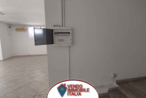 Locale-commerciale-via-romagnoli-latina-LT-12