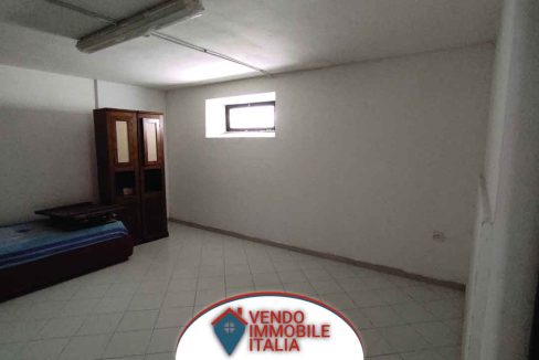 Locale-commerciale-via-romagnoli-latina-LT-20