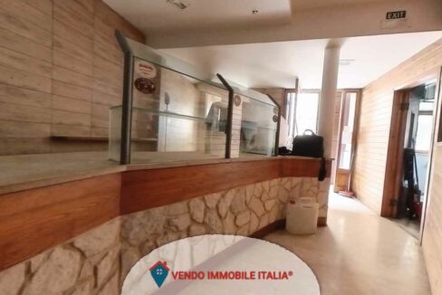 Locale-via-ninfina-Cori-LT-11