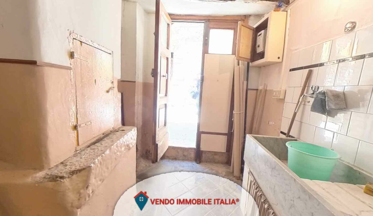 Appartamento-corso-vittorio-emanuele-33-Carpineto-Romano-RM-01