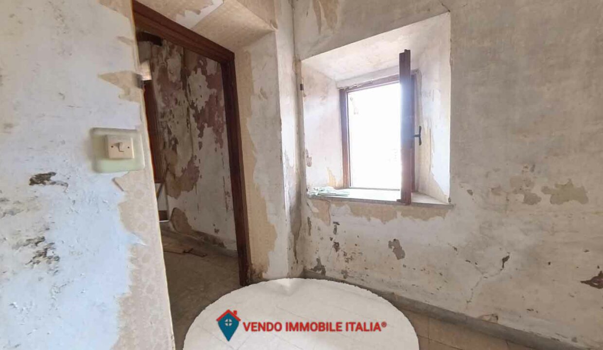 Appartamento-via-borgo-santantonio-priverno-lt-di-60mq-08