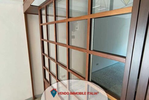 Locale-commerciale-via-cavour-Latina-LT-27