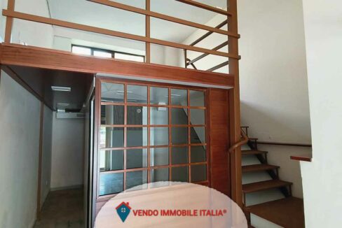 Locale-commerciale-via-cavour-Latina-LT-34