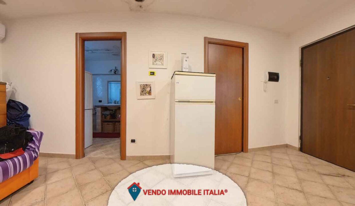 villino-via-dellanatra-borgo-podgora-lt-30