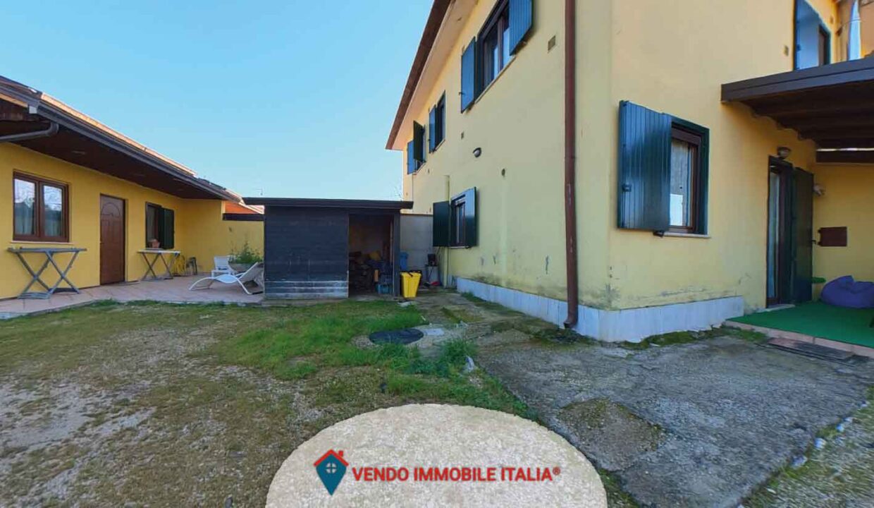 villino-via-dellanatra-borgo-podgora-lt-33