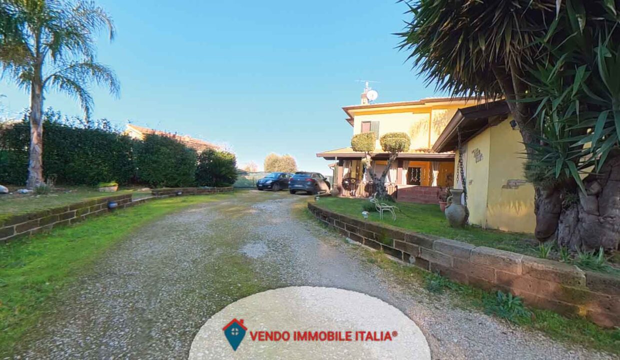 villino-via-dellanatra-borgo-podgora-lt-34