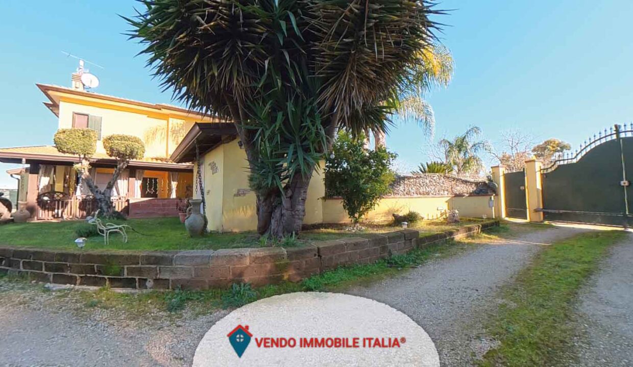 villino-via-dellanatra-borgo-podgora-lt-35